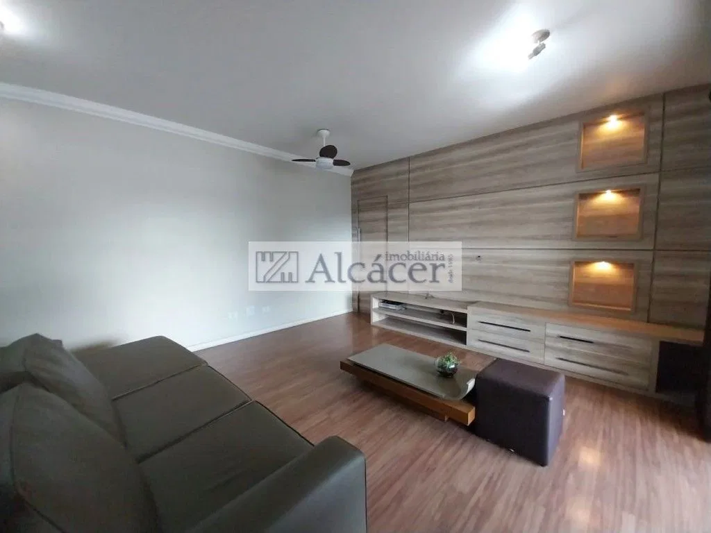 3-bedroom apartment in a building with a gym — photo 16