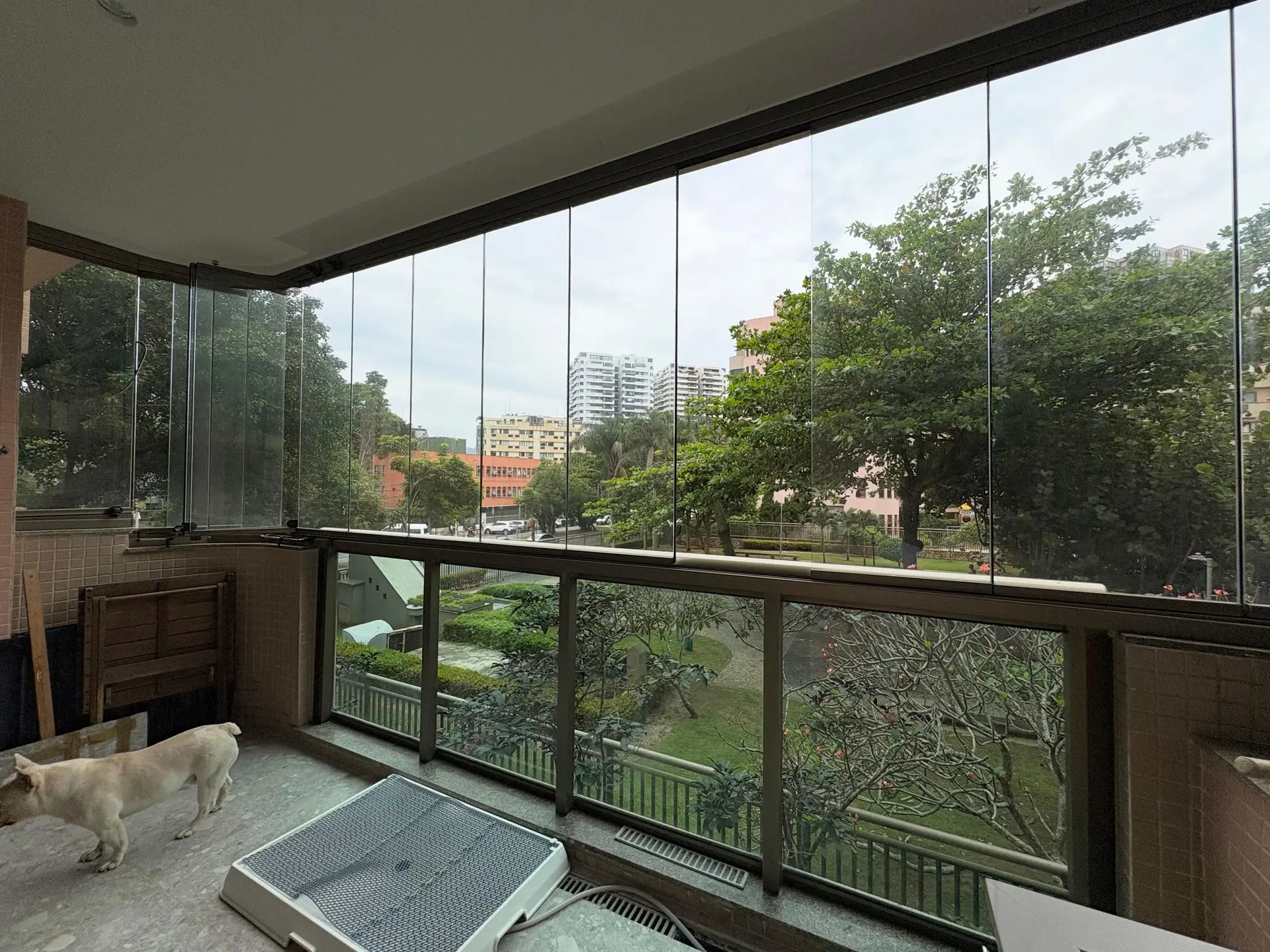 Furnished apartment, 100 m², with a grill on the balcony — photo 10