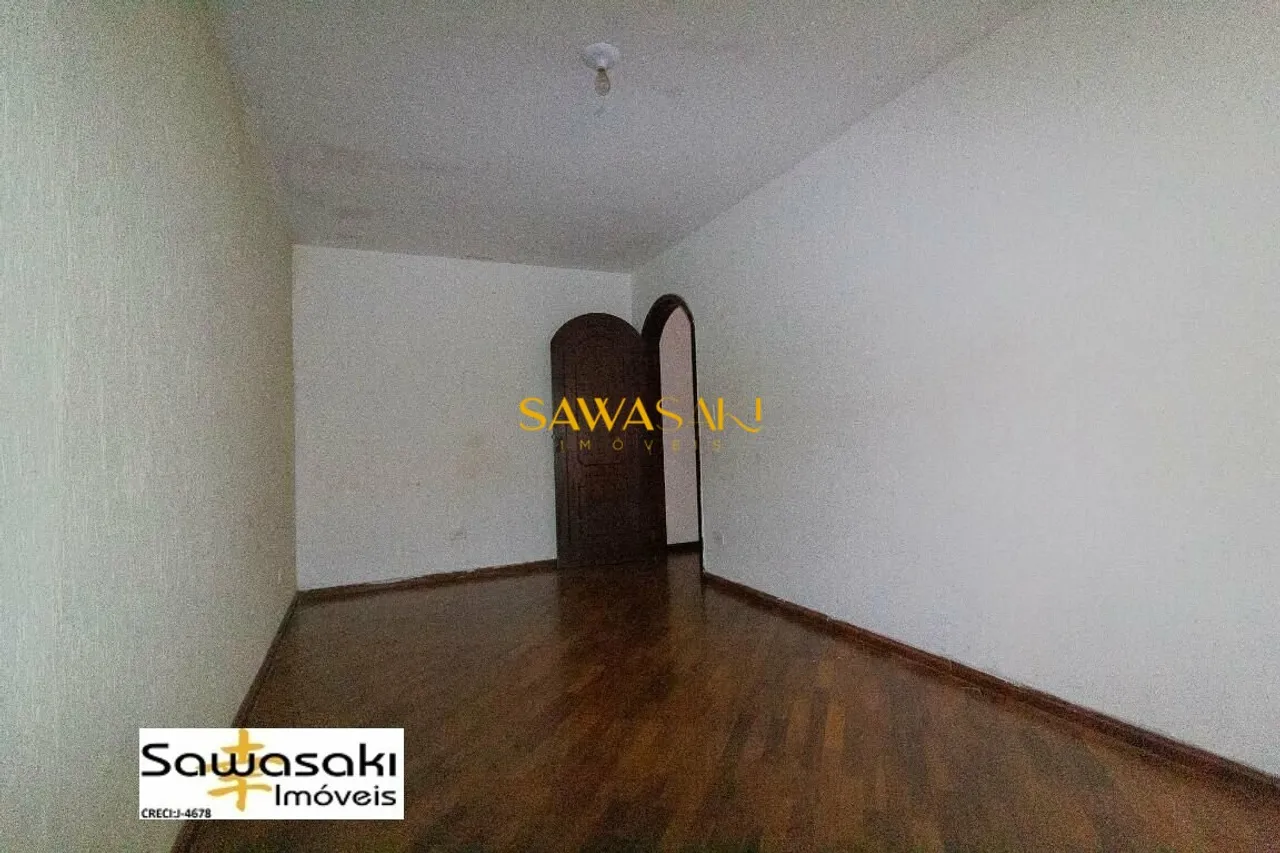 House with 5 bedrooms and 5 bathrooms — photo 16
