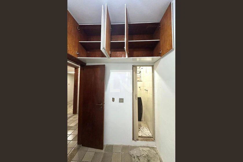 Rental apartment with 3 bedrooms and 190 m² — photo 38