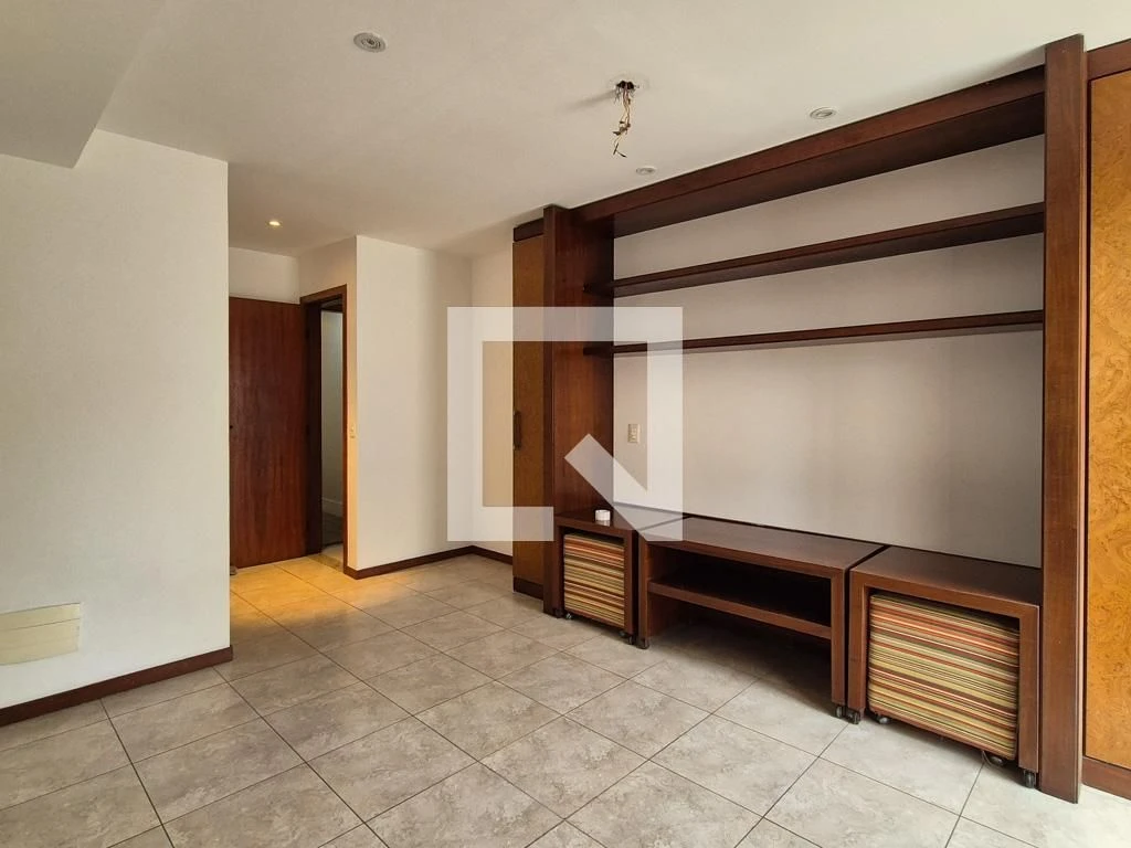 3-bedroom apartment with a balcony and 3 bathrooms — photo 43
