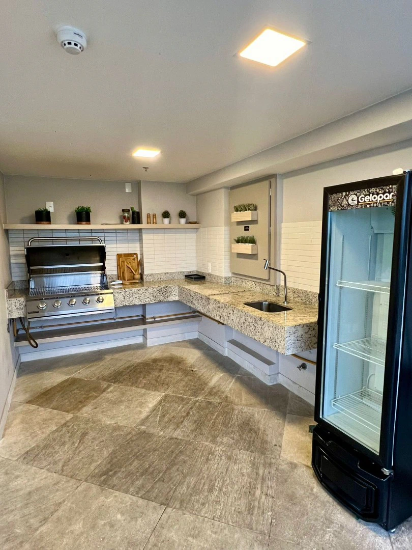 Furnished 30 m² studio with 1 bedroom and electric stove — photo 17