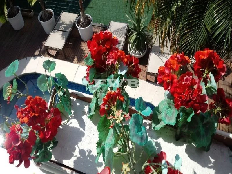 11-bedroom house with a walk-in closet in Rio de Janeiro — photo 41