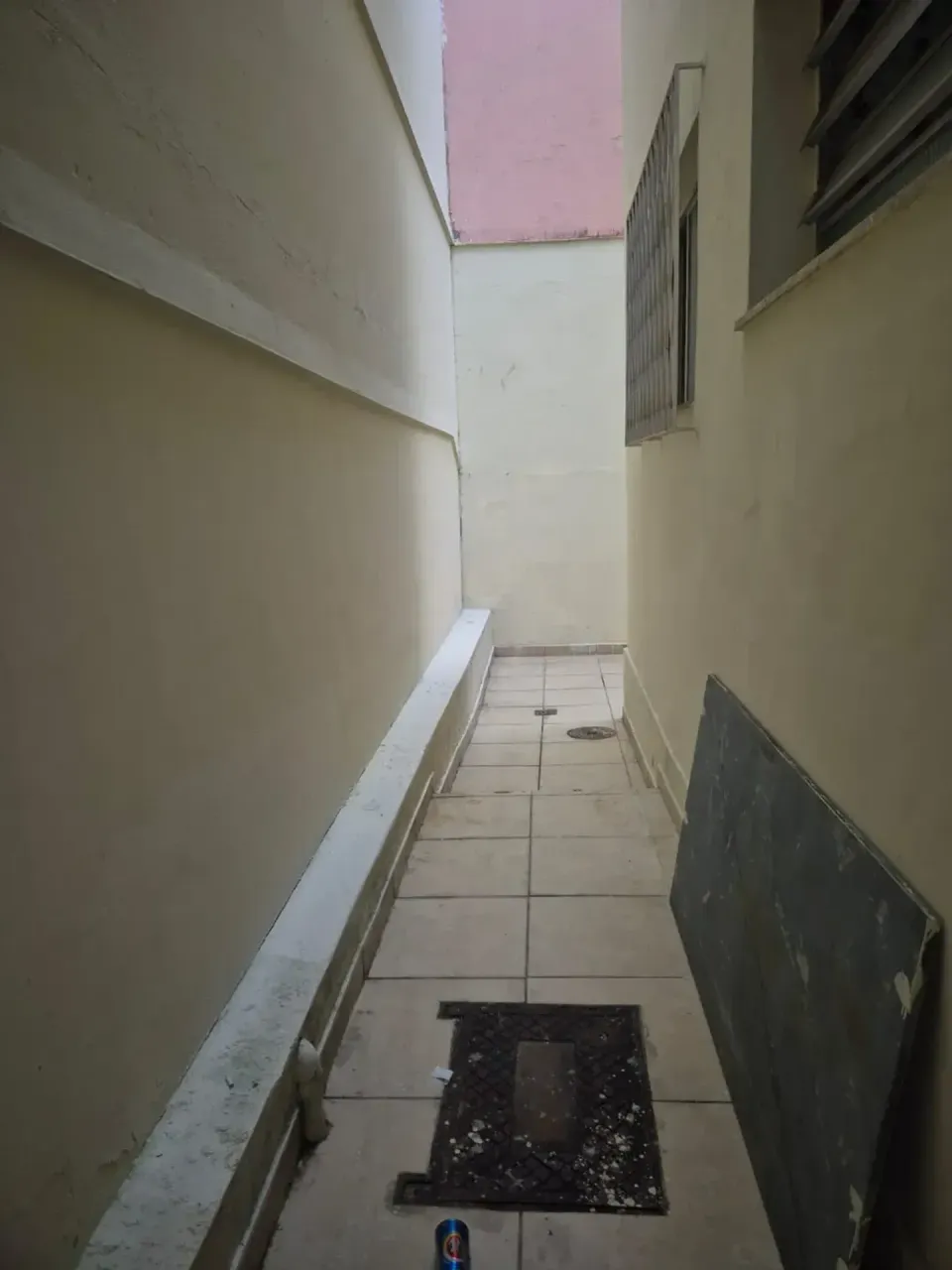 Unfurnished house with 5 bedrooms and 2 bathrooms — photo 5