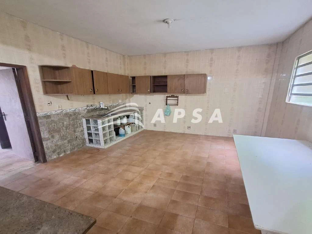 Casa sem mobília com 5 quartos e 625 m² construída — photo 4