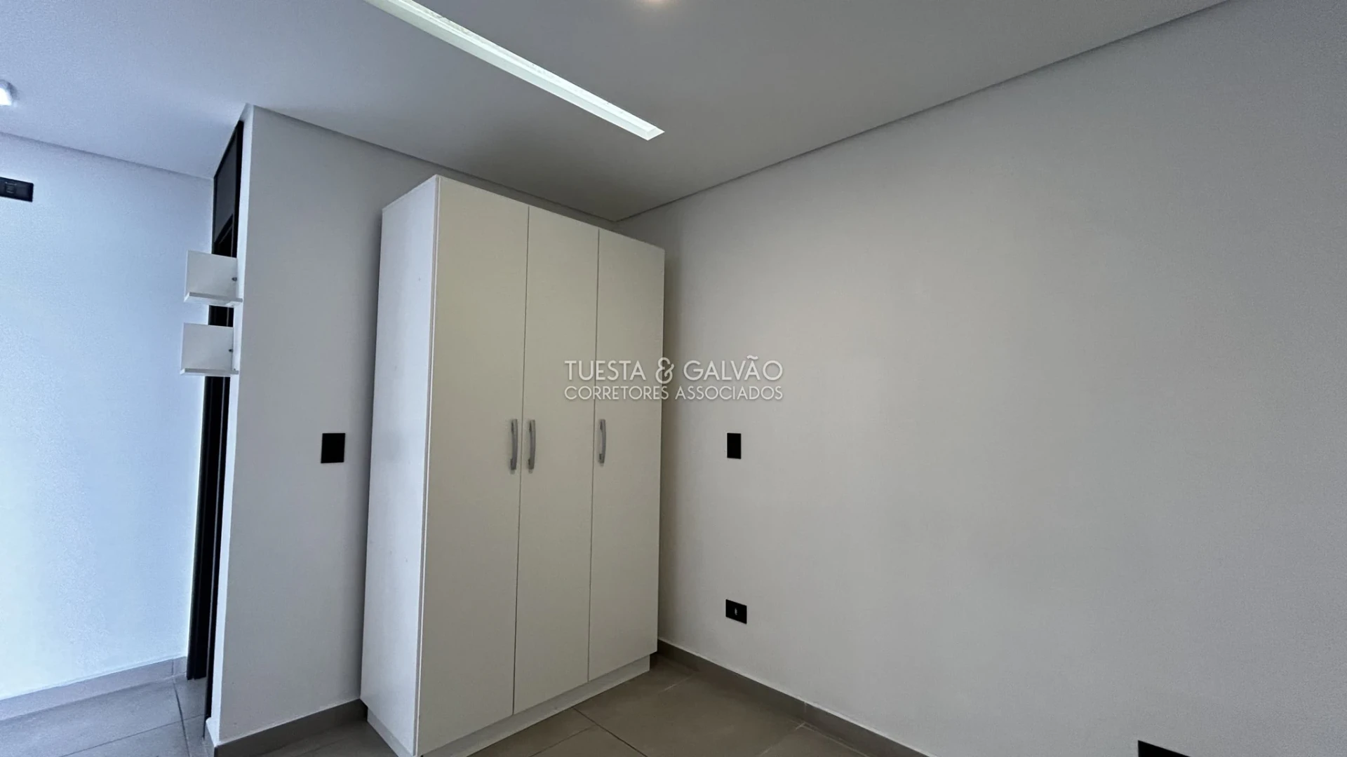 1-bedroom apartment with balcony grill — photo 16