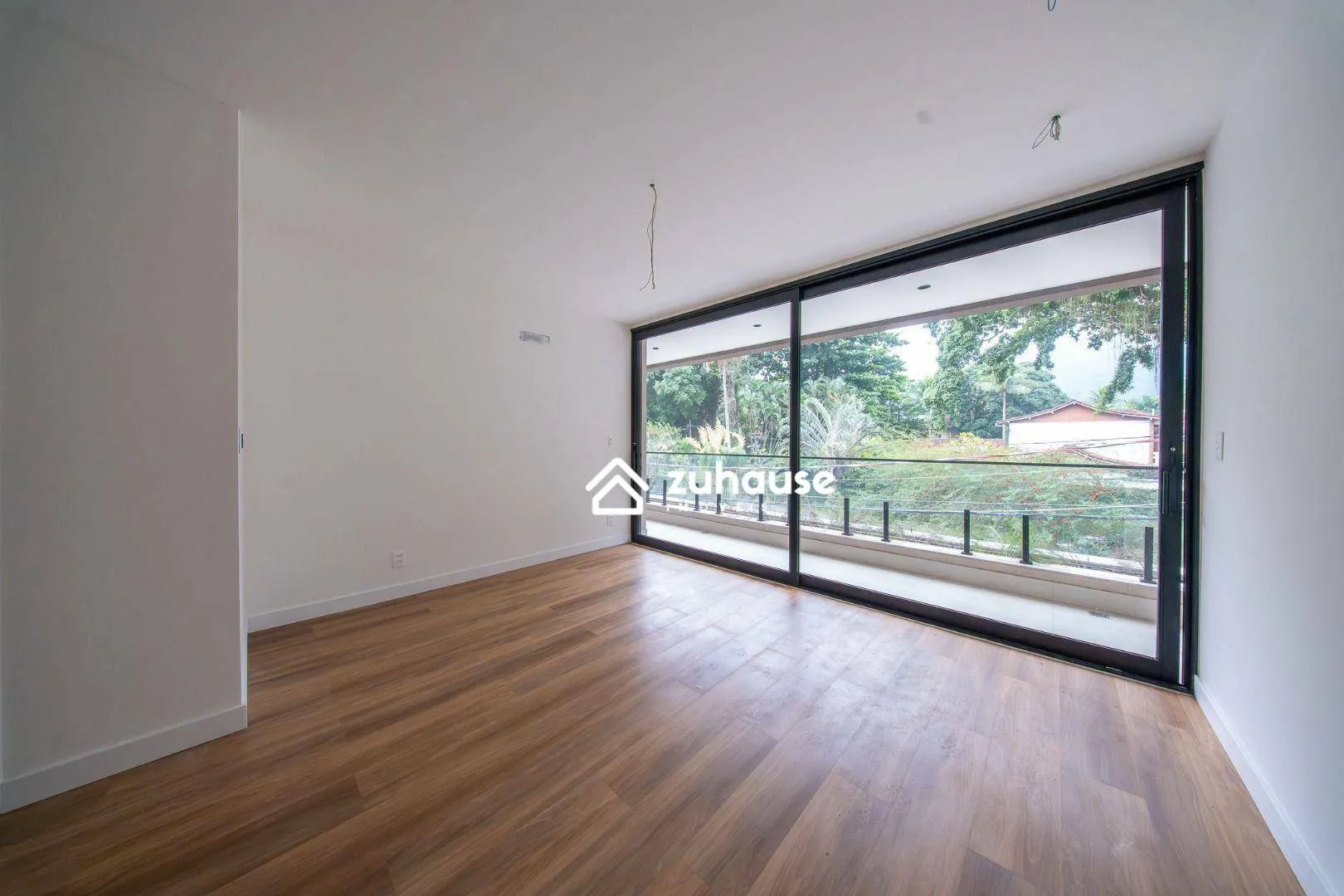 Casa tríplex com 5 quartos e 5 banheiros — photo 36