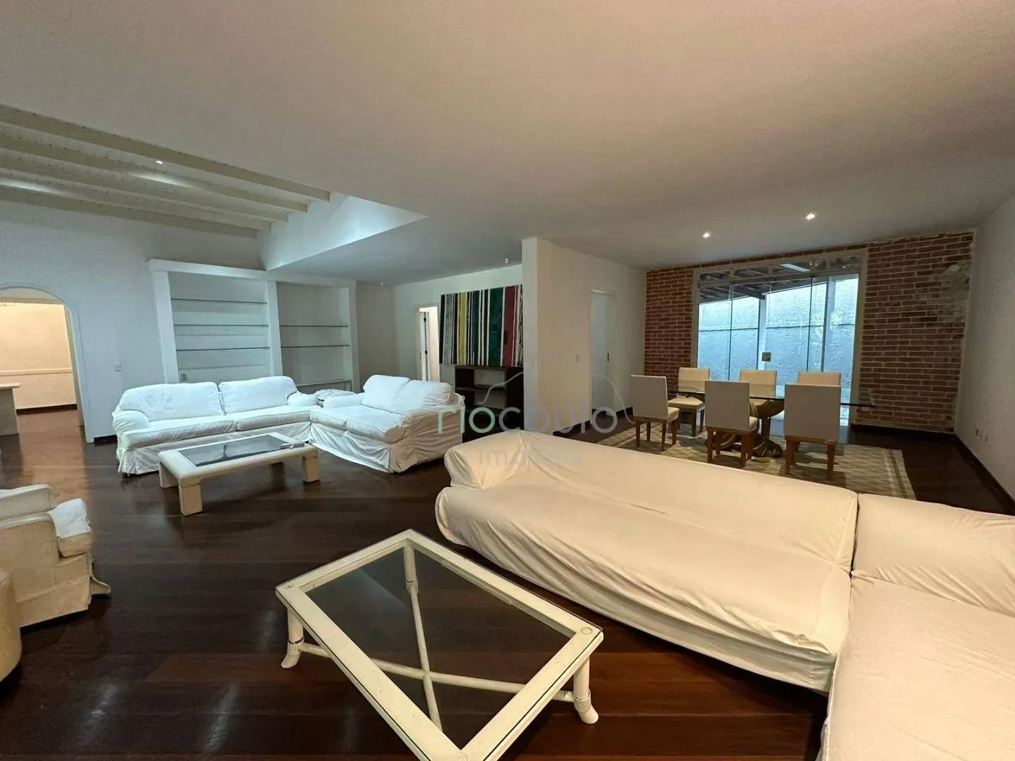 Casa com 5 quartos, 990 m² e 2 vagas, perto das janelas — photo 82