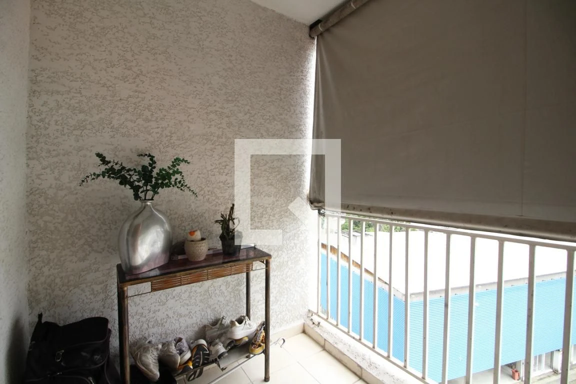 Furnished apartment with open-plan kitchen and 2 bedrooms — photo 20