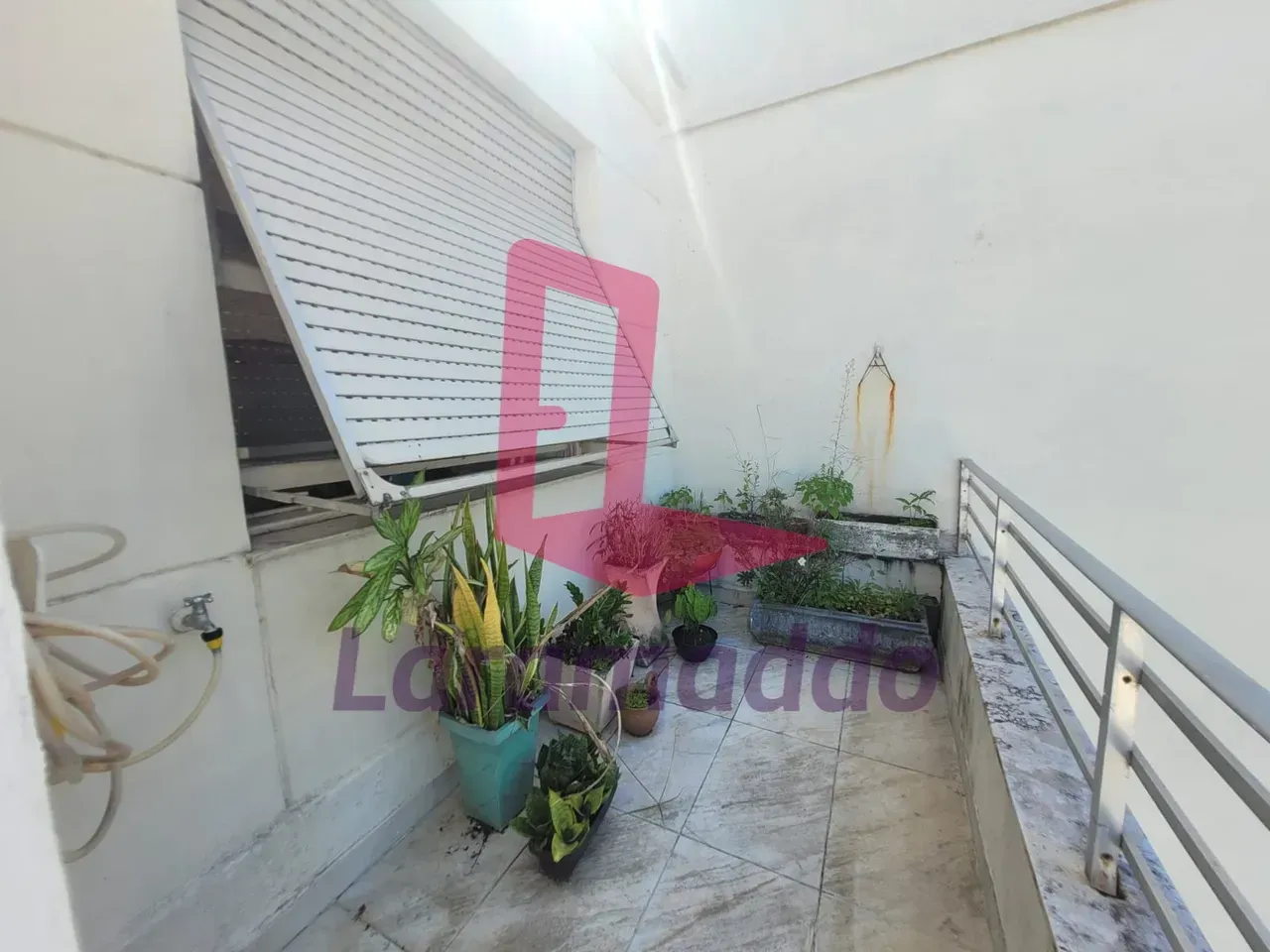 210 m² apartment with 5 bedrooms and 3 bathrooms — photo 39