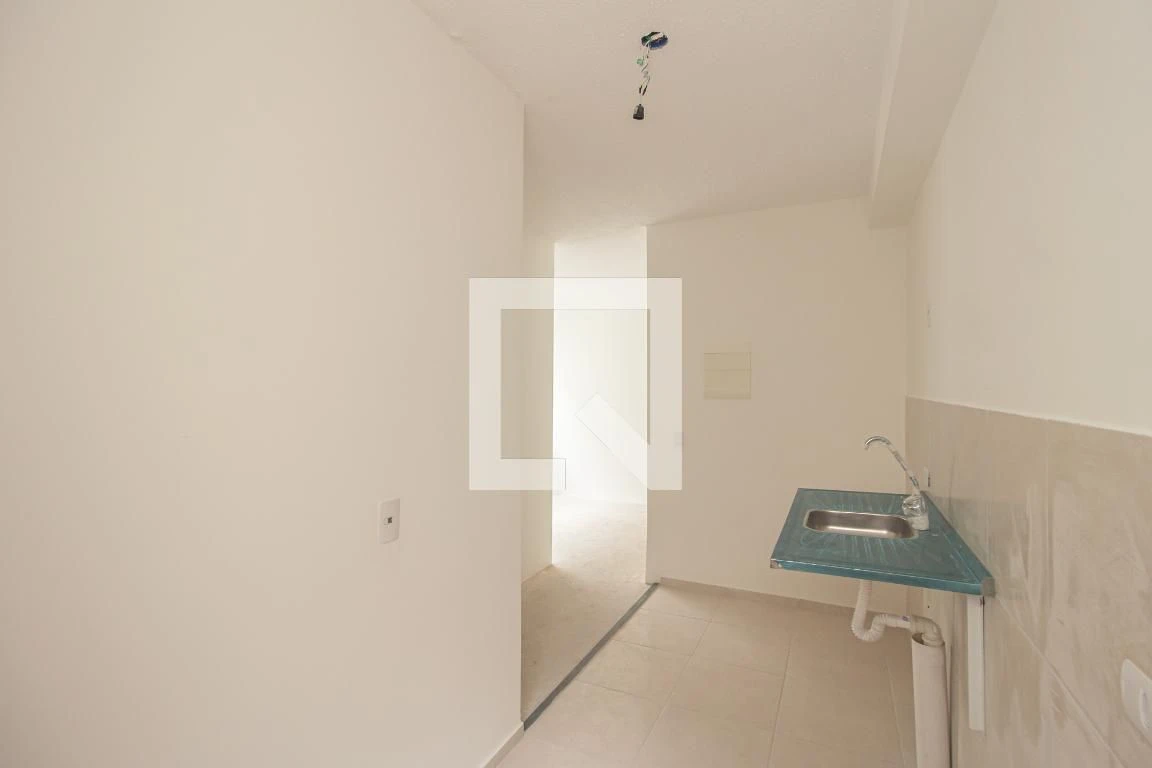 2-bedroom apartment in a building with a gym — photo 25