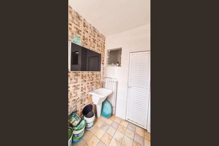 Мебльований будинок 600 м² з 5 спальнями та 3 ванними — photo 34