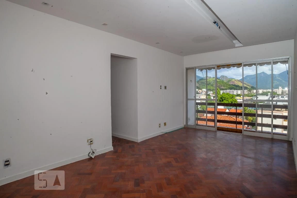 2-bedroom apartment with a mountain view in Rio de Janeiro — photo 4