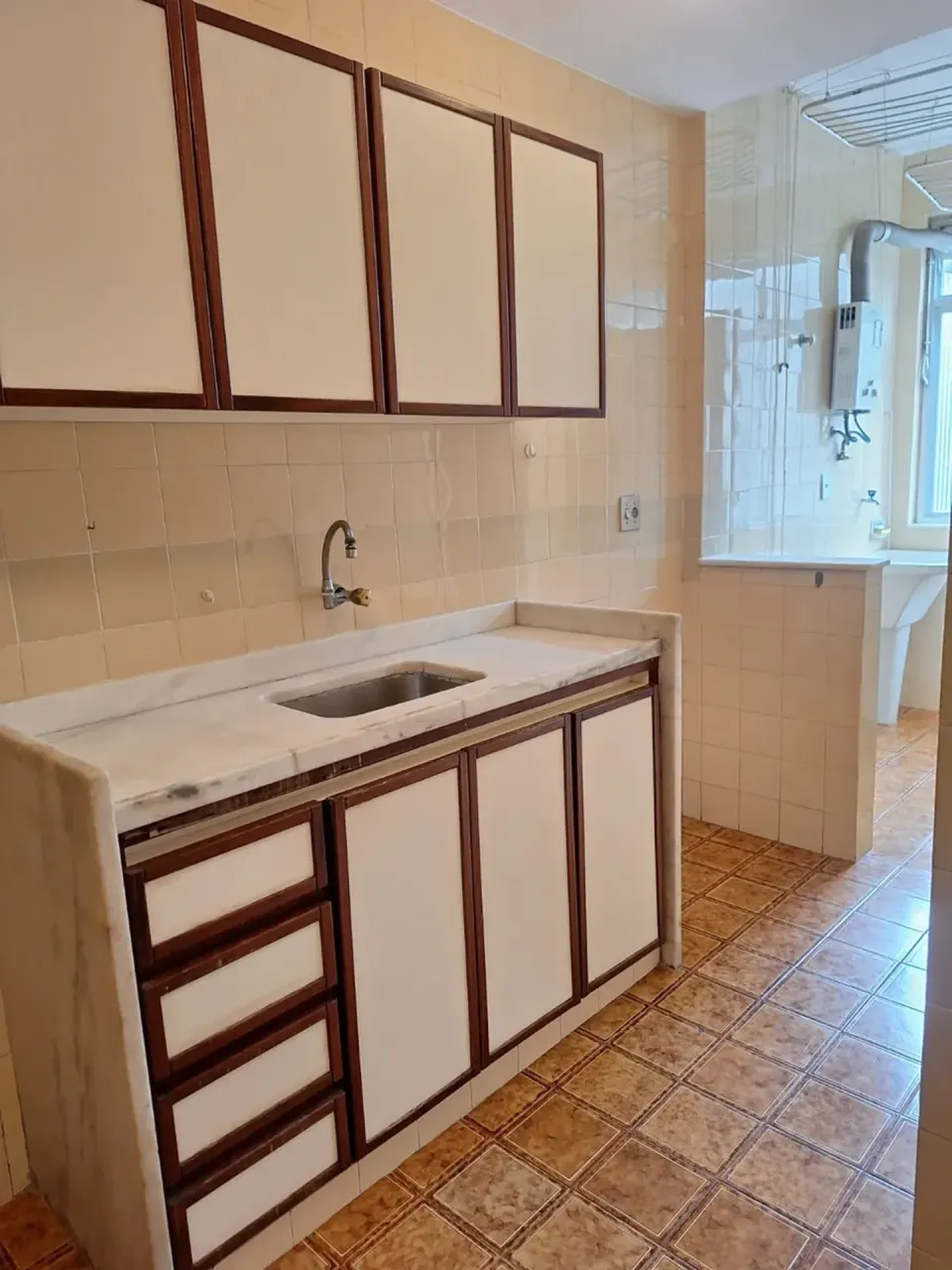Apartamento de 1 quarto com 2 banheiros e 1 vaga — photo 4