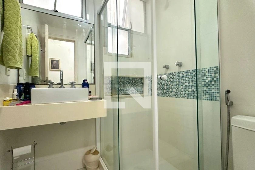 200 m² apartment with a home office and a washing machine — photo 24