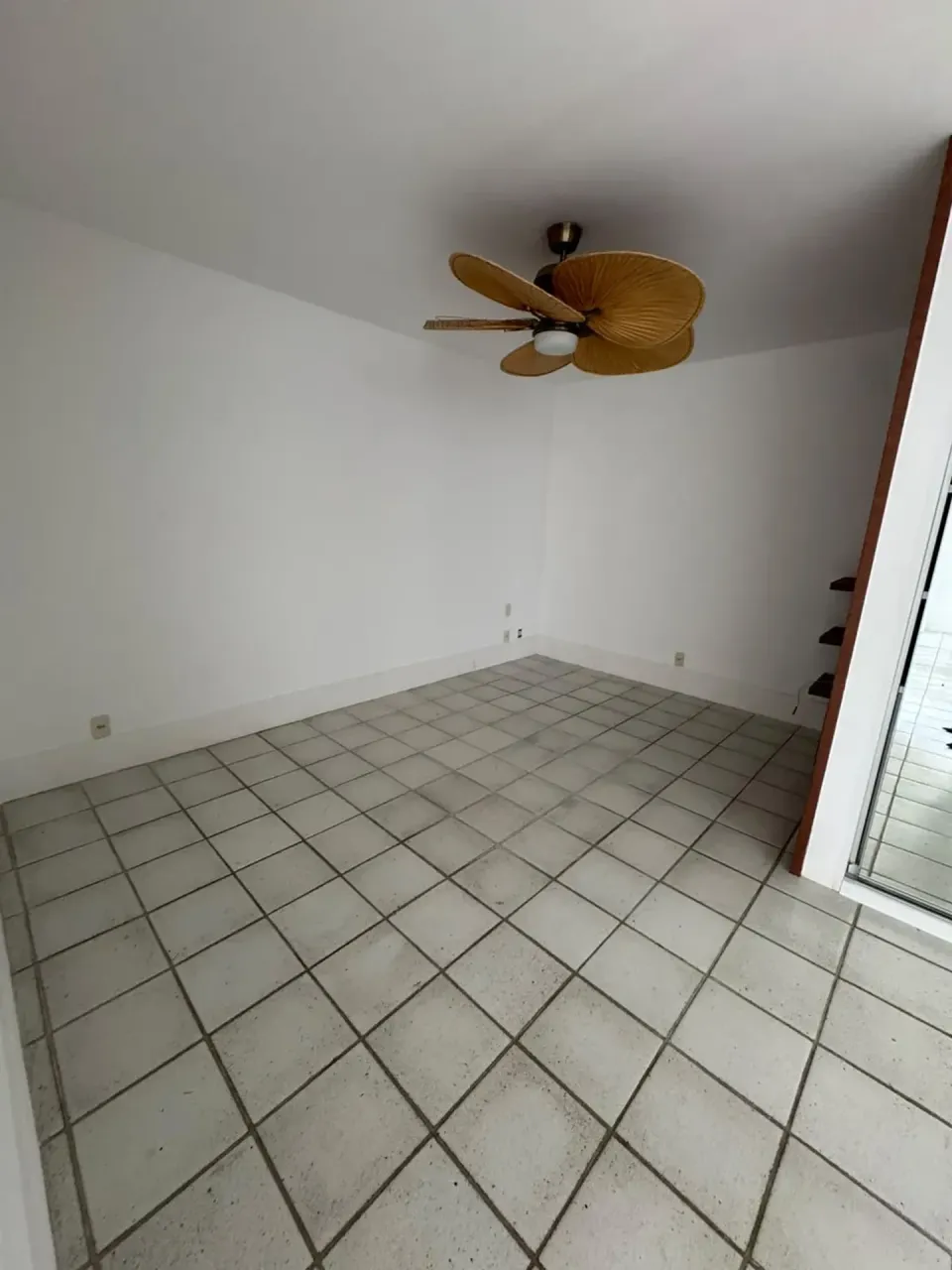 300 m² house with 4 bedrooms and a built-in balcony grill — photo 17
