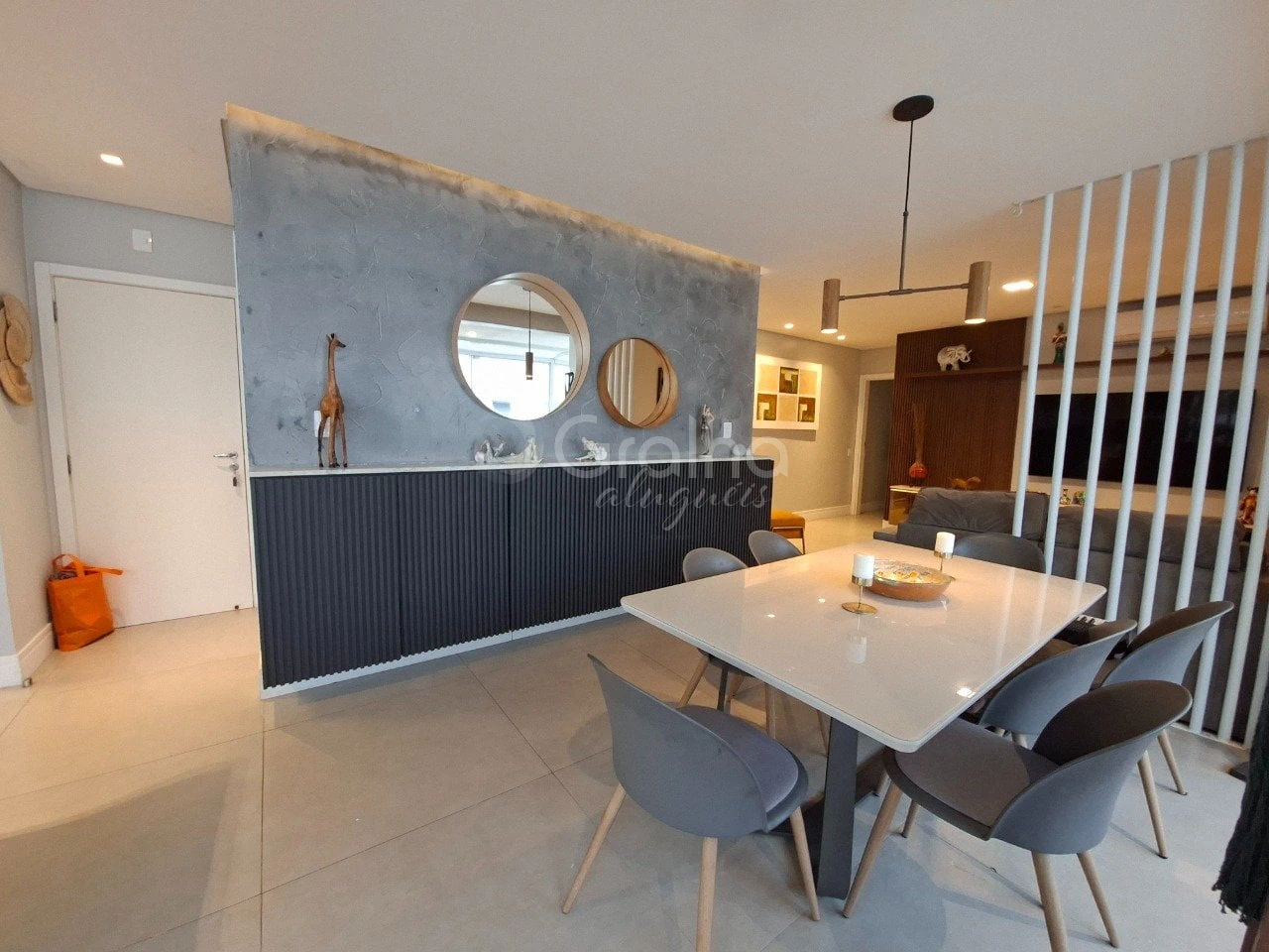 Floor-to-ceiling windows in a 3-bedroom apartment, 257 m² — photo 11