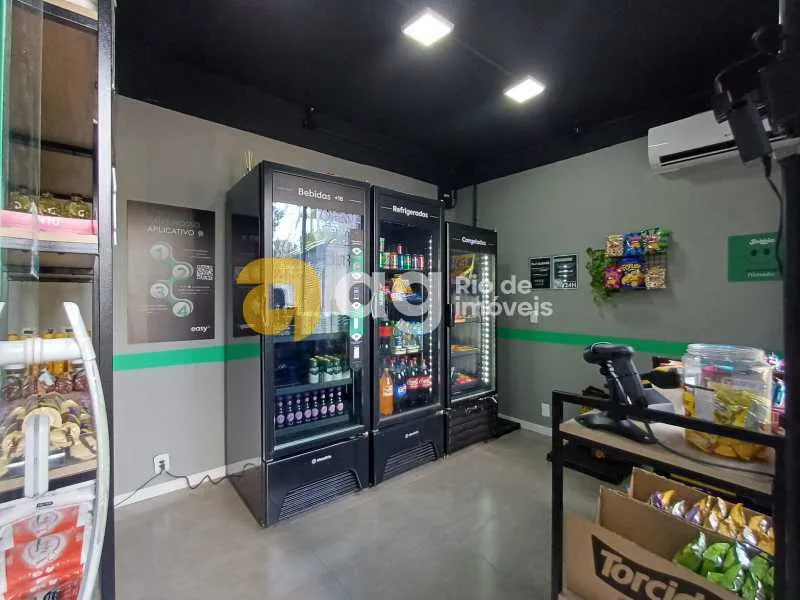 Apartamento com 2 quartos, 2 banheiros e varanda — photo 24