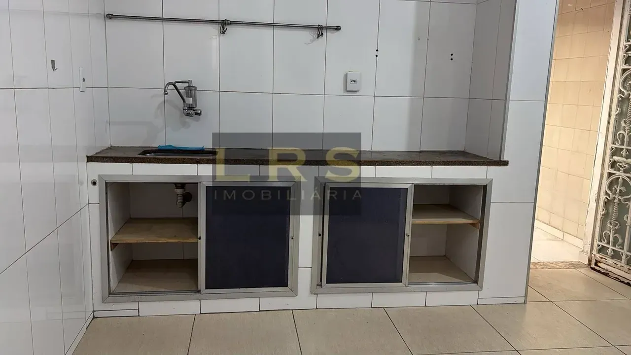 Casa para locação com 3 quartos e 2 banheiros — photo 4