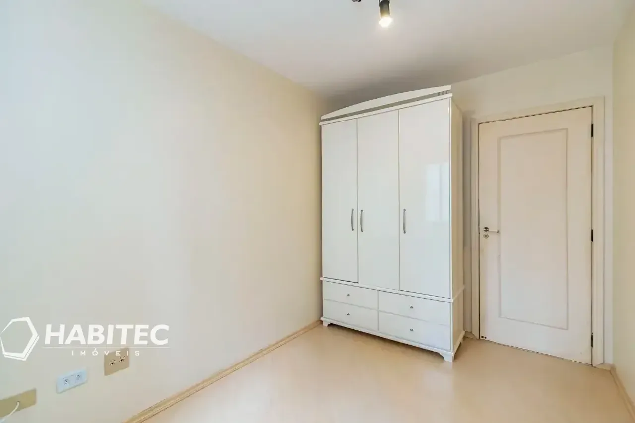 Apartamento de 3 dormitorios con zona de lavandería — photo 20
