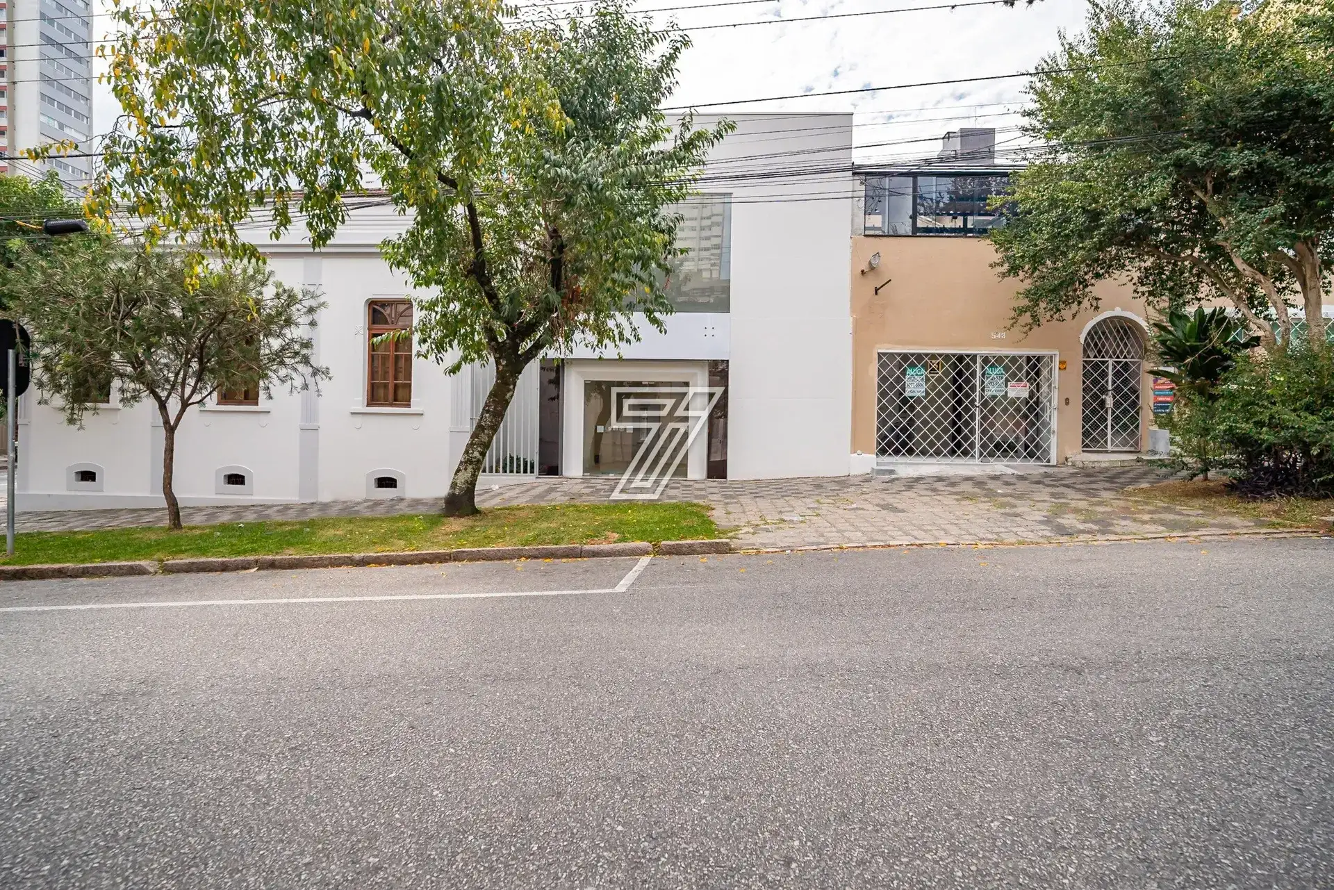 Unfurnished house with 5 bedrooms and 5 bathrooms — photo 31