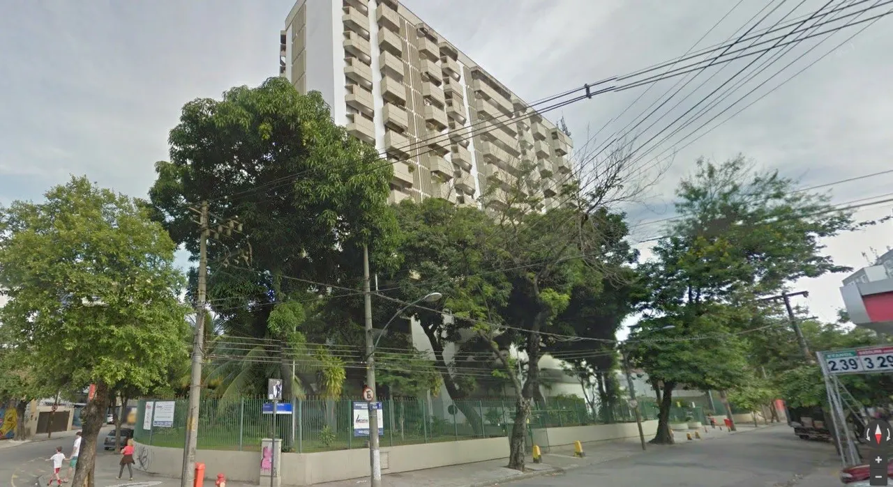 2-bedroom apartment in a building with a gym — photo 20