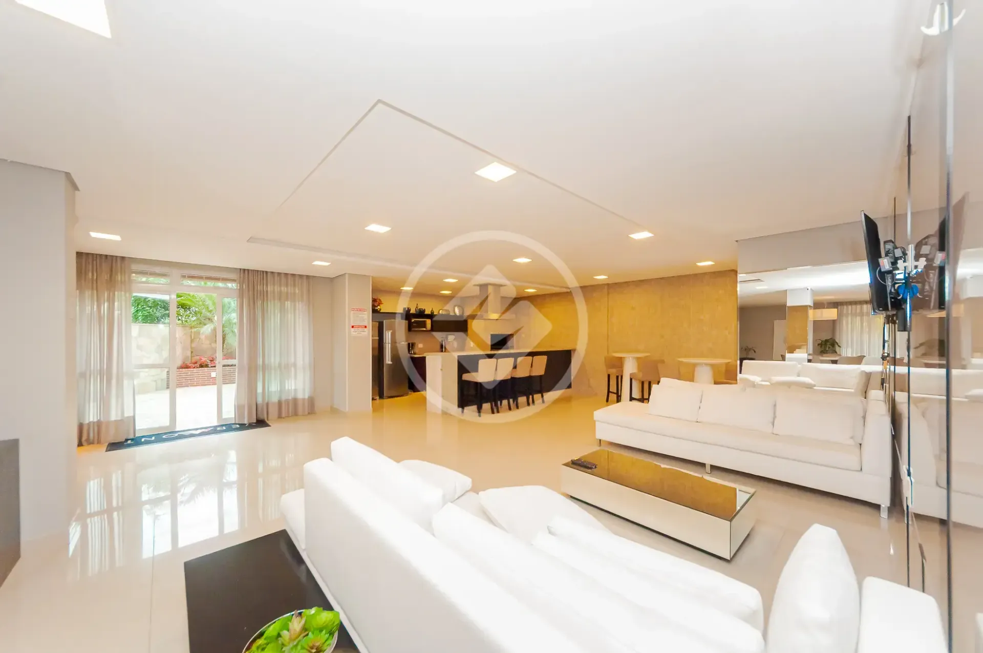 Furnished 3-bedroom apartment with 1 en-suite — photo 28
