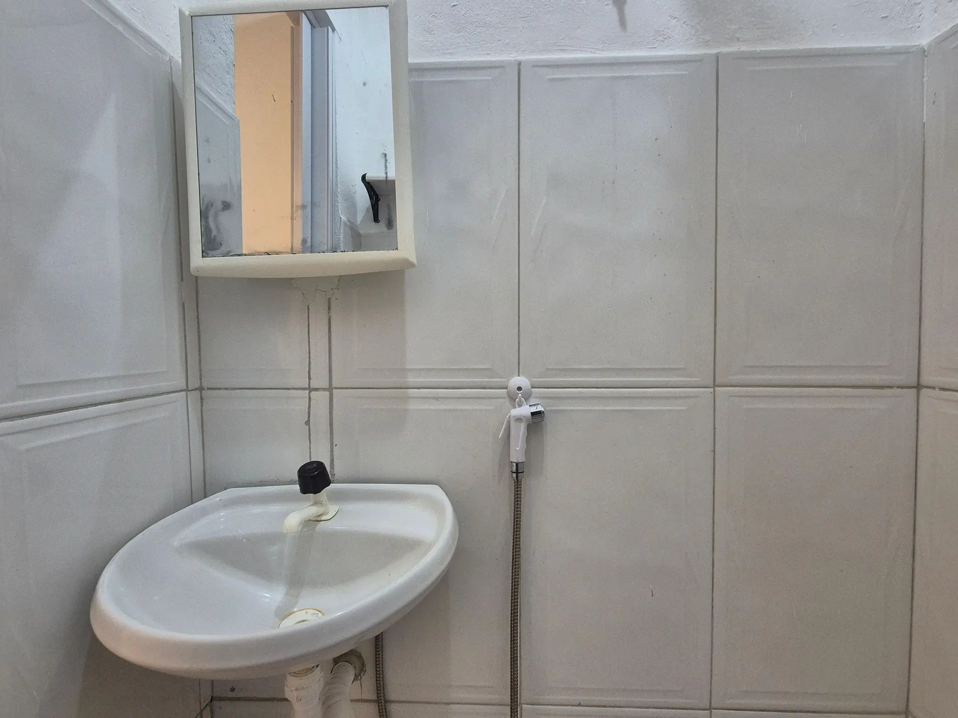 Studio with 1 bedroom and en-suite bathroom, no parking — photo 17