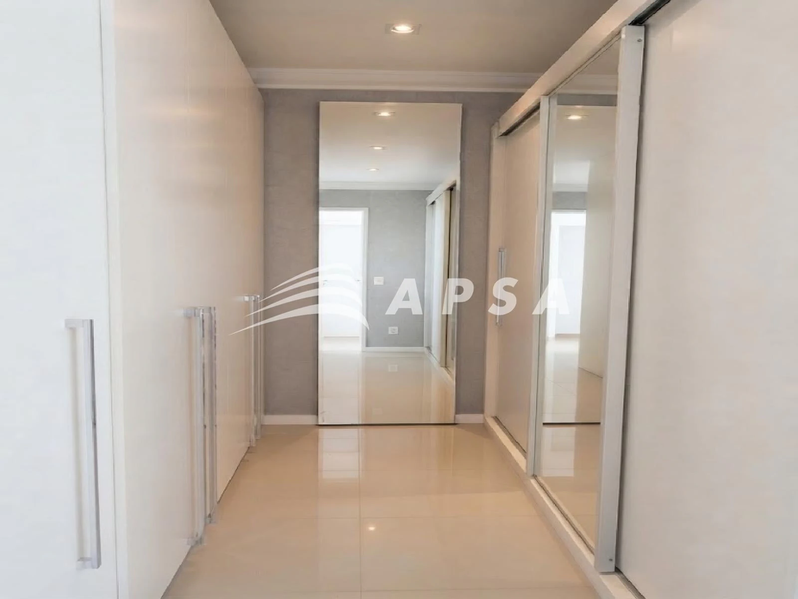Casa para locação com 3 suítes e jardim privativo — photo 14