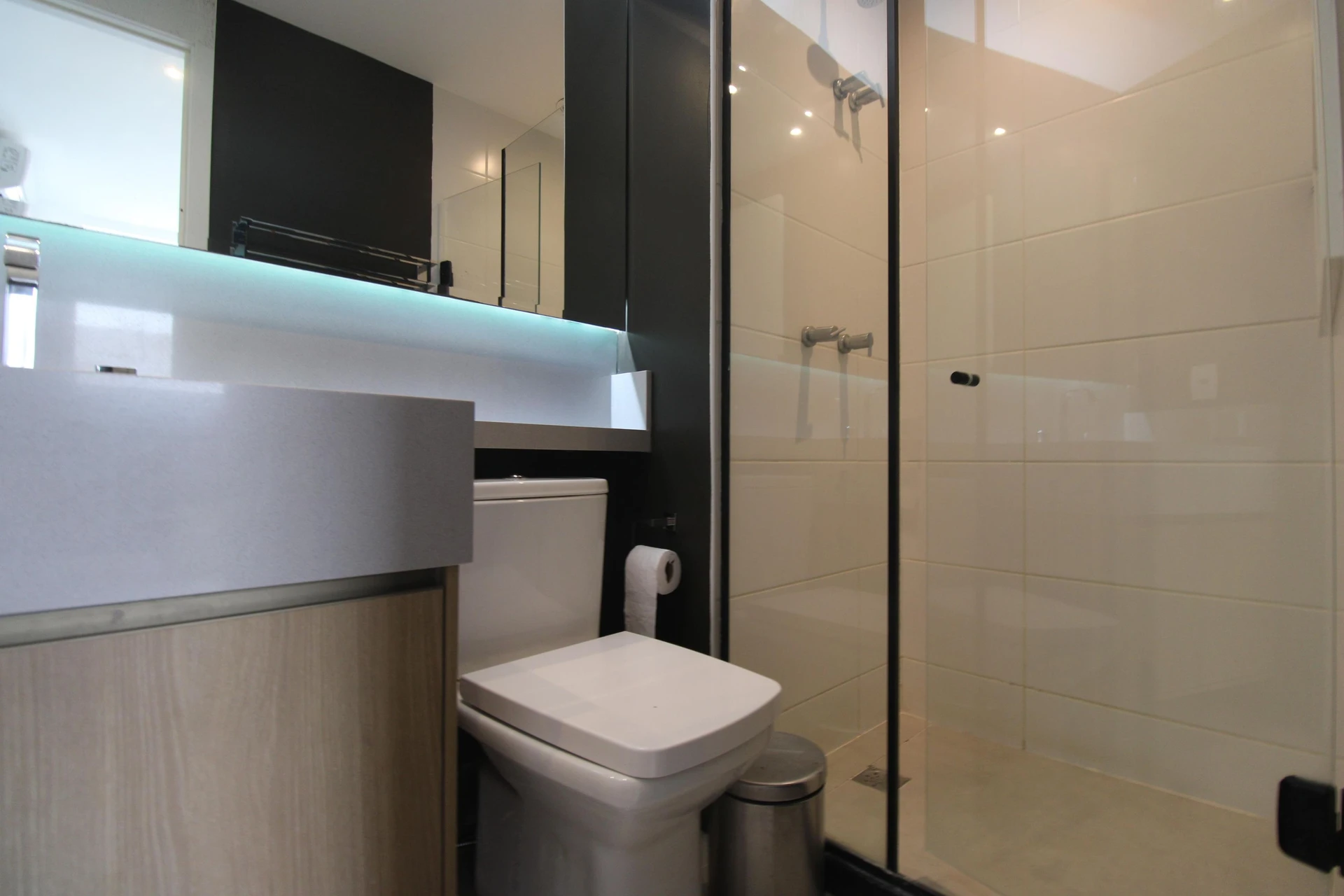 2-bedroom apartment in a building with a sauna — photo 19
