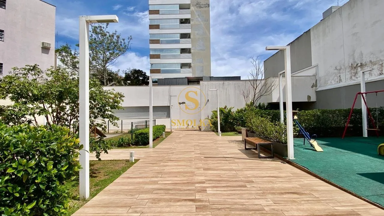 Balcony with a grill in a 2-bedroom apartment, 75 m² — photo 76