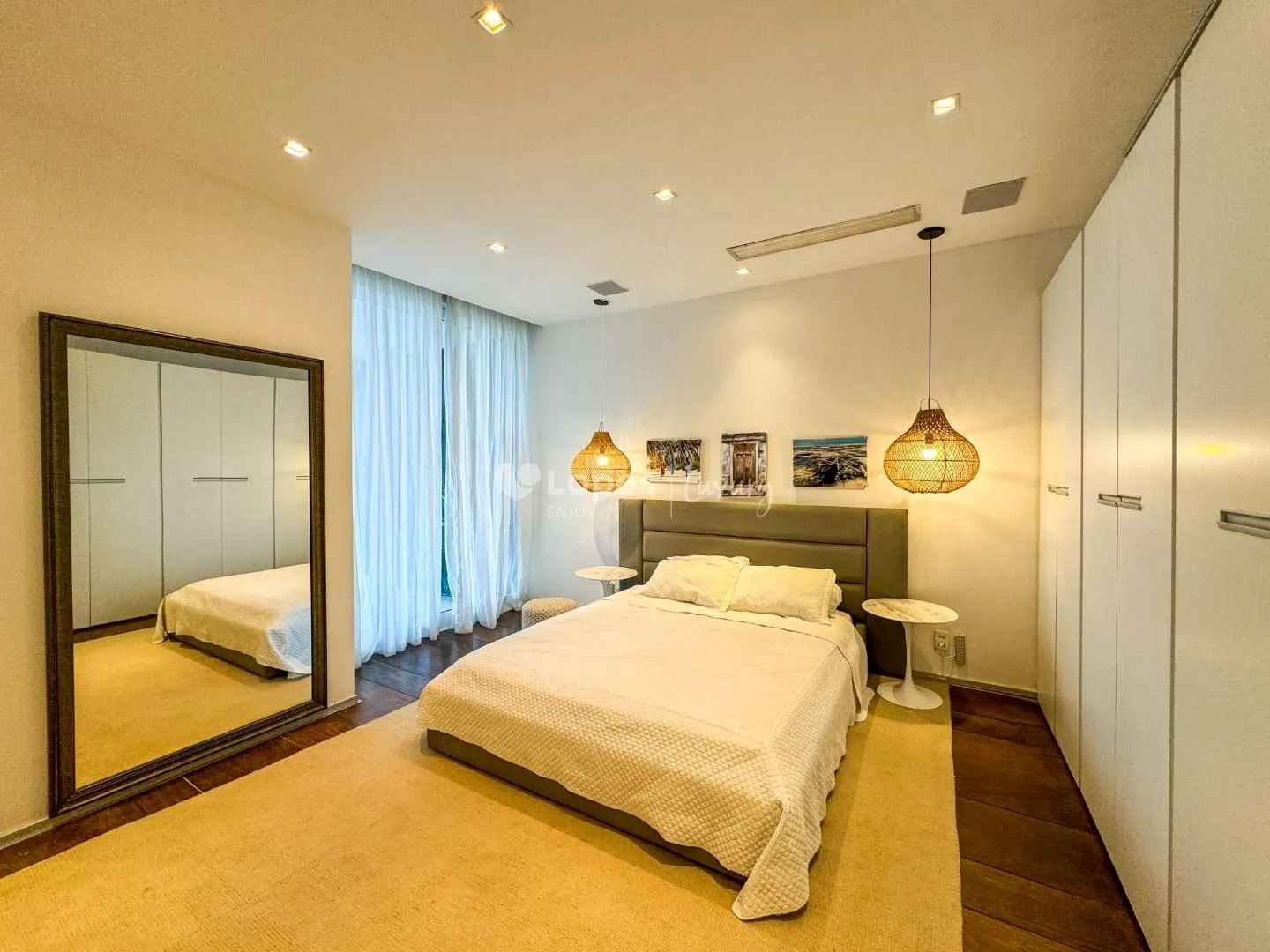 House with 5 en-suite bedrooms, 8 baths and 3 parking — photo 34