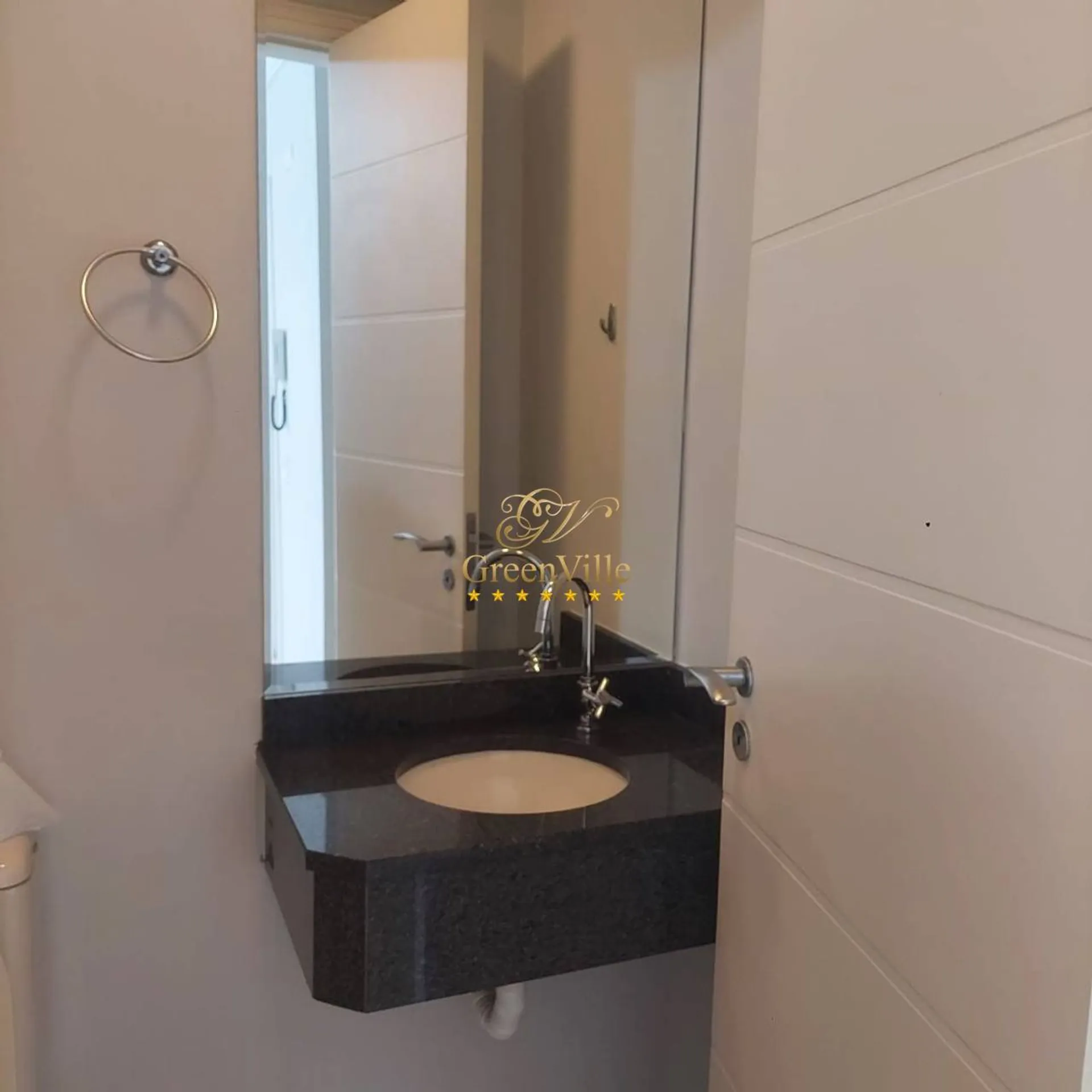Apartment on the 4th floor with a bathtub — photo 11