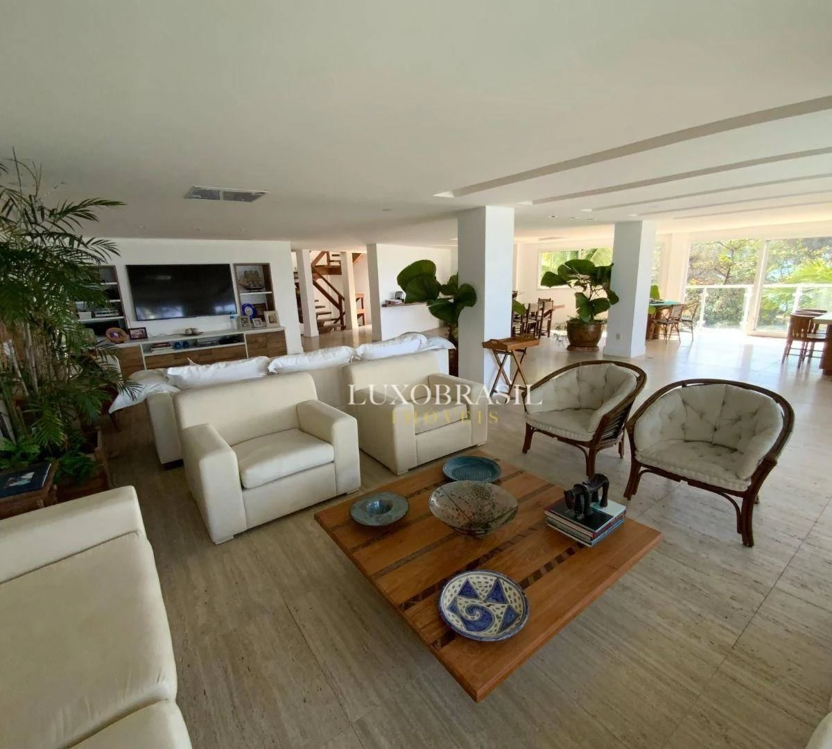 Apartment with 4 suites and access to shared pool — photo 20