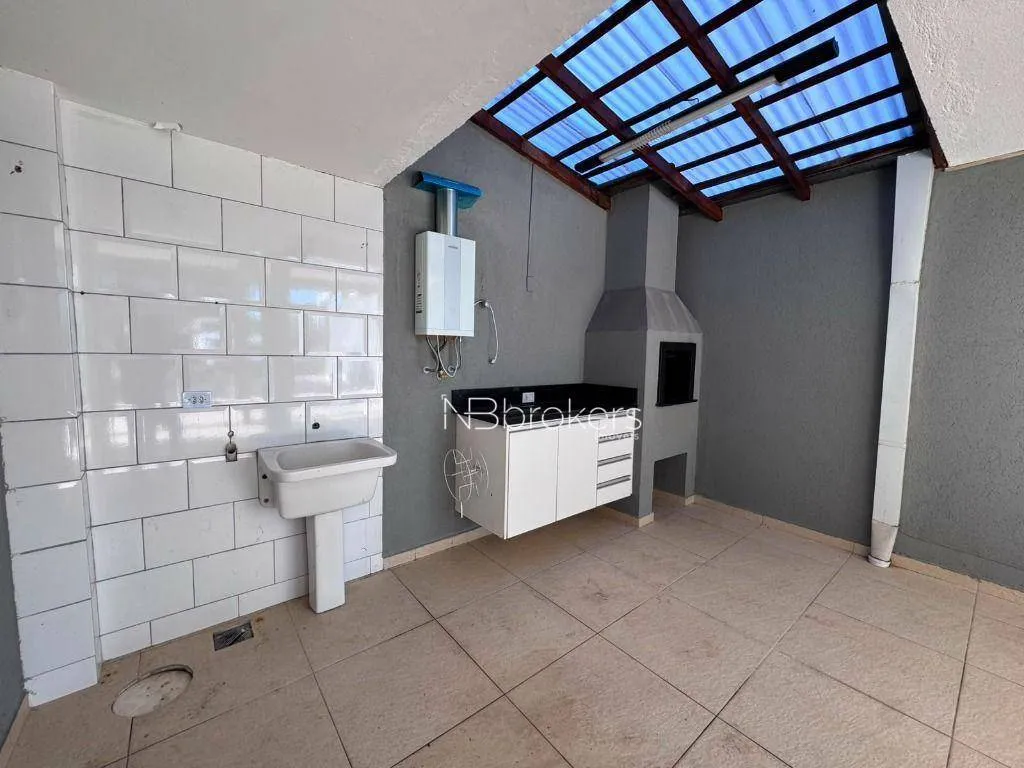 Furnished house, 180 m², with a bathtub — photo 36