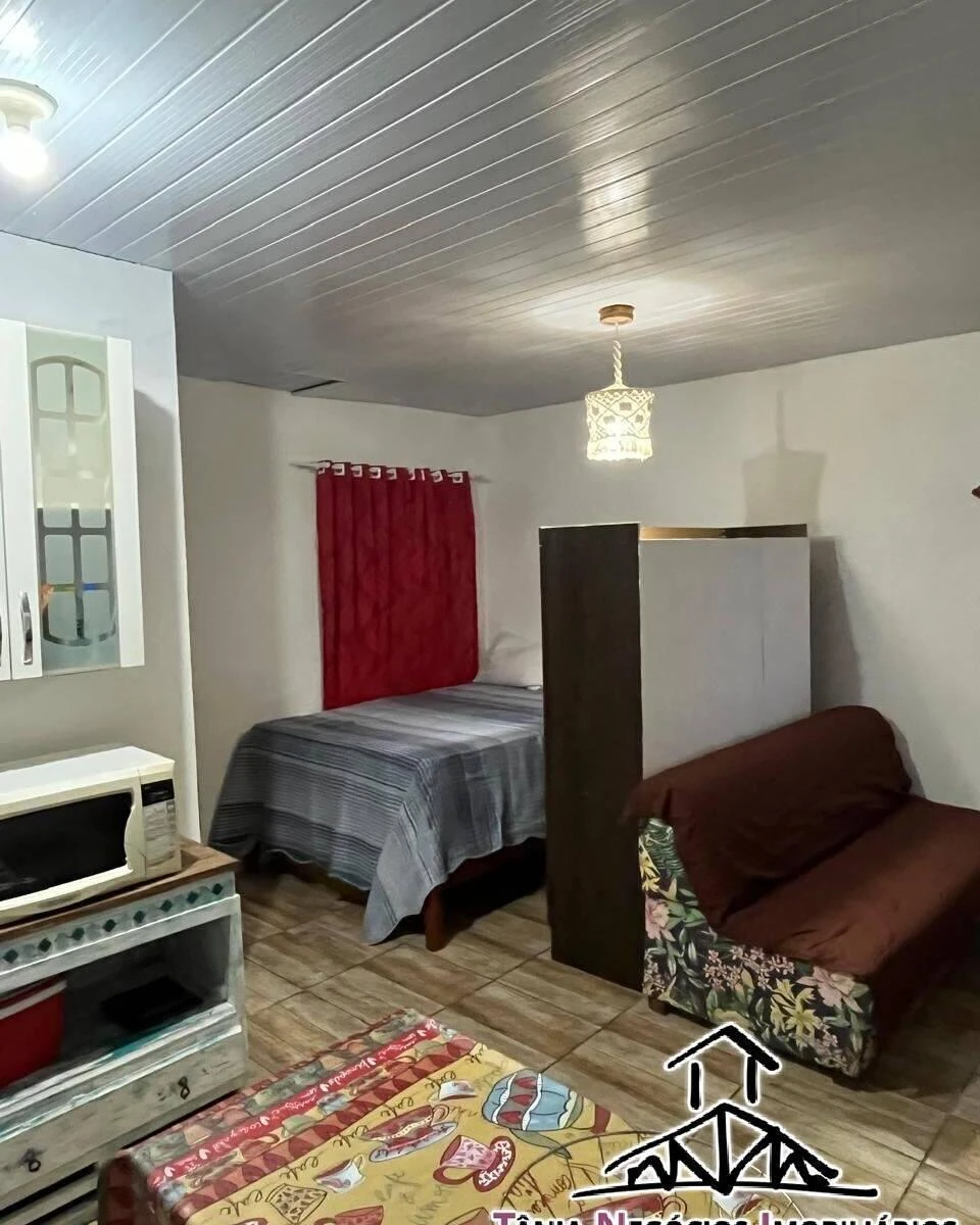 One-bedroom apartment with a washing machine — photo 8