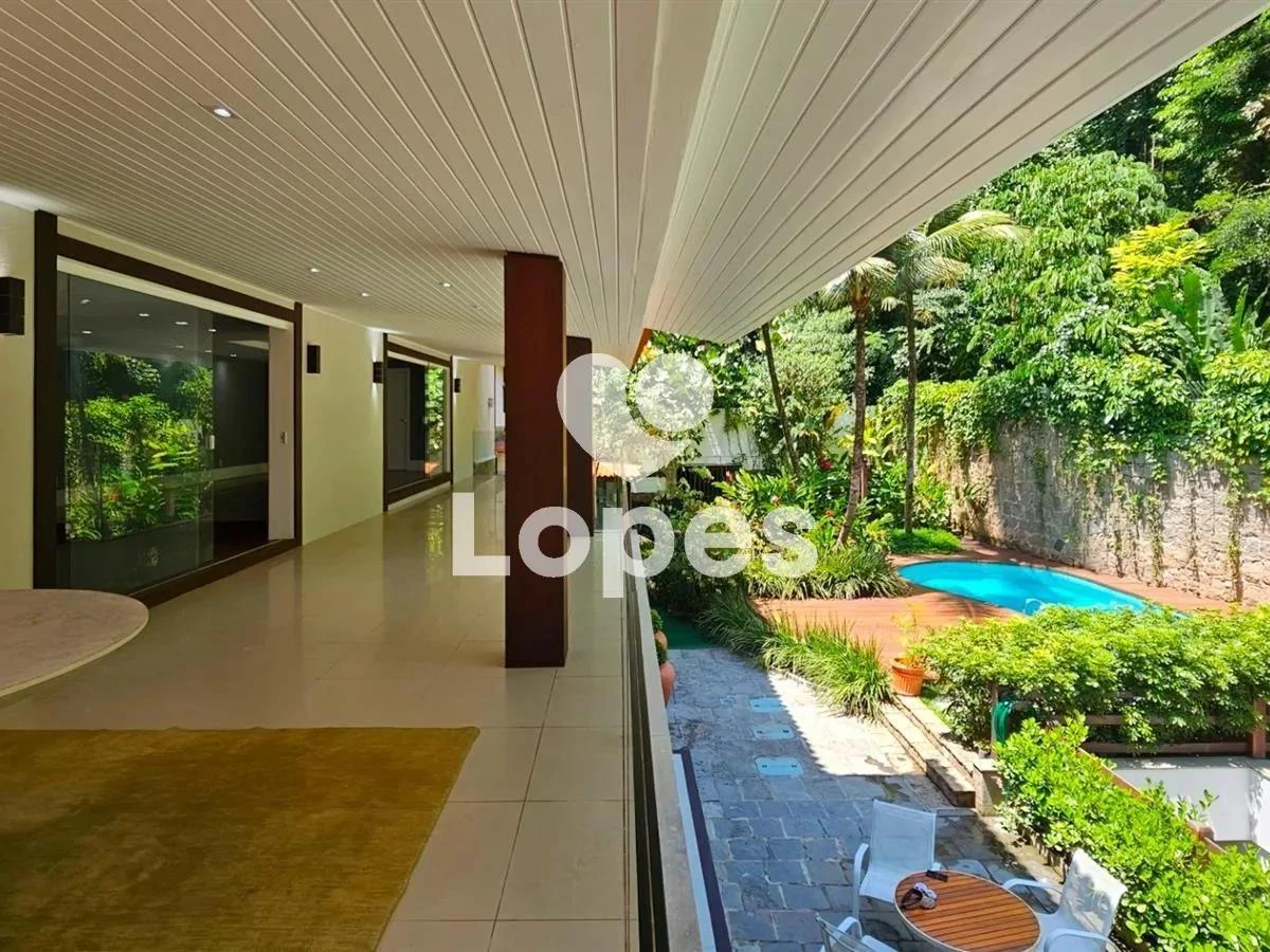 Furnished 960 m² house with 5 en-suite bedrooms — photo 5