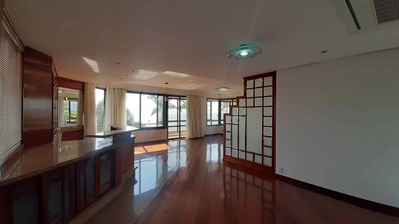283 m² apartment with 4 bedrooms and 2 en-suites — photo 15