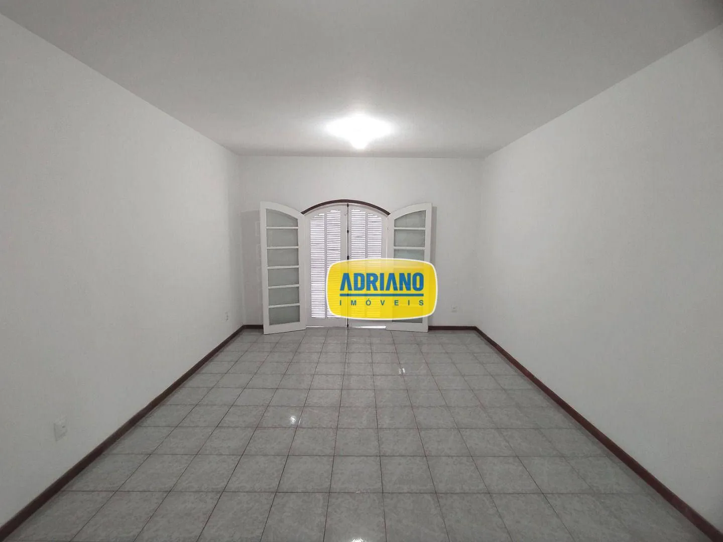 Casa sin muebles de 169 m² con parrilla en la terraza — photo 10
