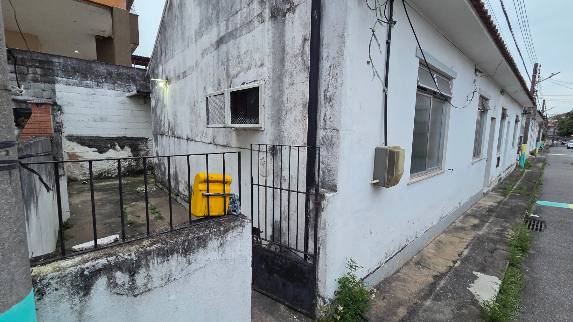Casa, 51 m², com jardim — photo 22