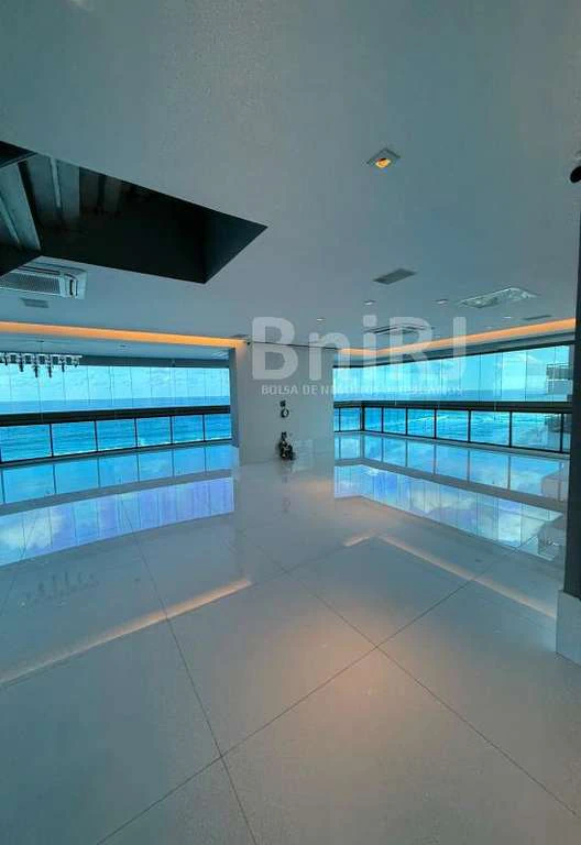 Квартира 779 м² без меблів із 4 спальнями-сюїтами — photo 10