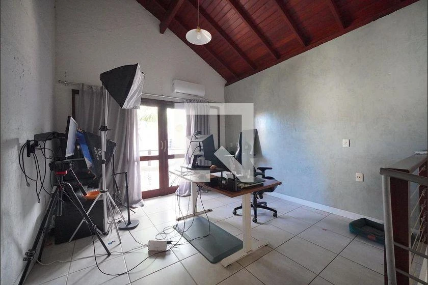 100 m² house with a washing machine and a home office — photo 16