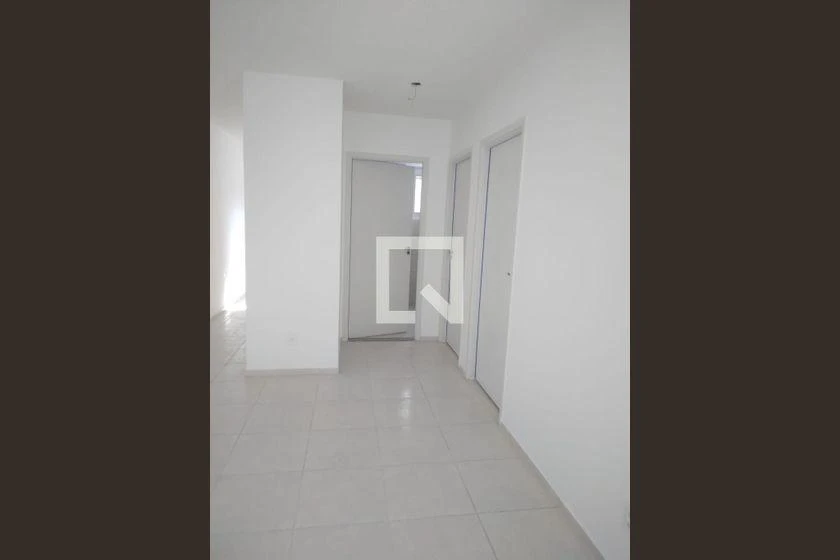 Apartamento de 2 quartos com cozinha fechada e 45 m² — photo 28