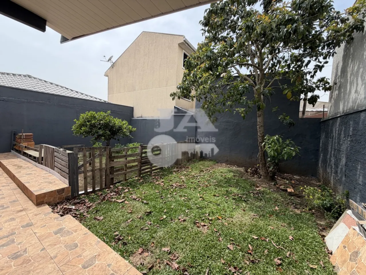 2-bedroom house with a grill on the balcony in Curitiba — photo 6