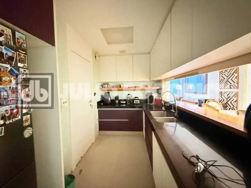 Apartamento de 4 quartos com 195 m² e cozinha americana — photo 34