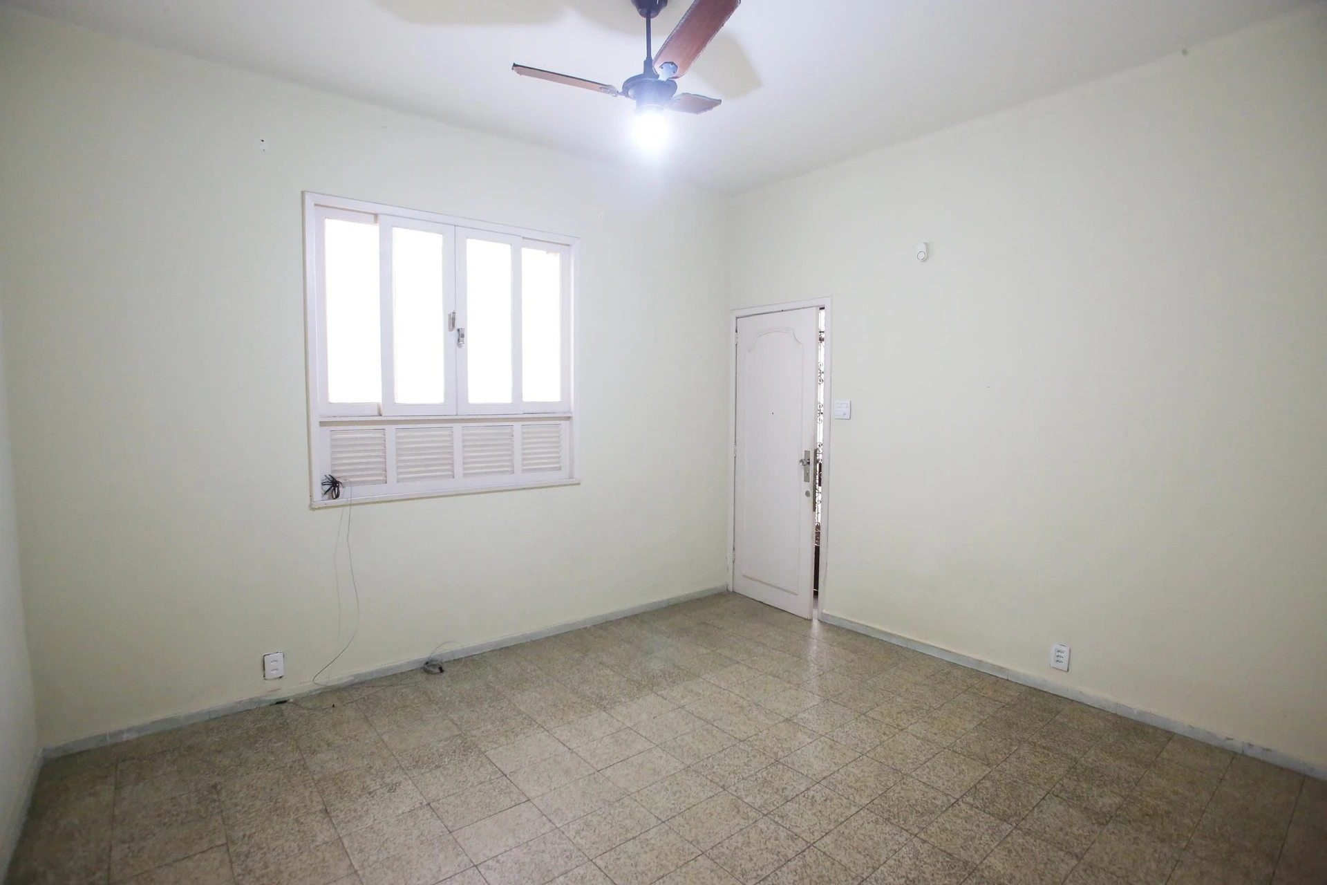 2-bedroom apartment with 2 bathrooms and no parking — photo 3