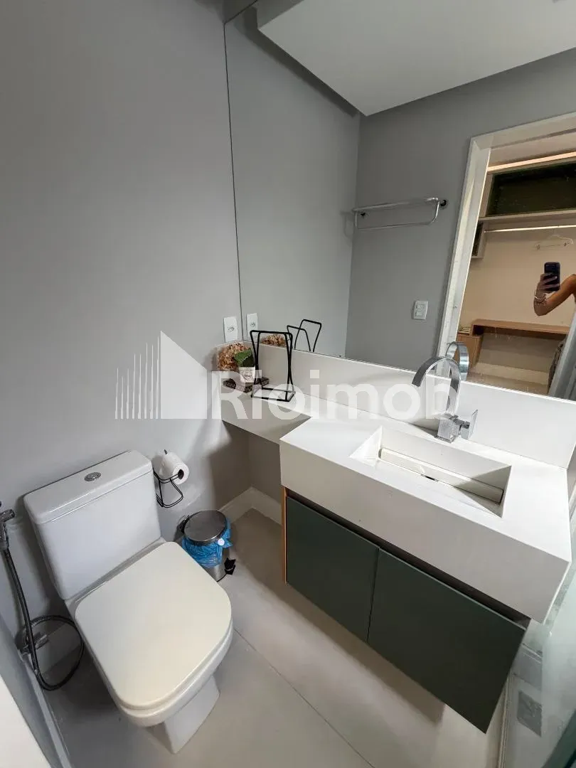 5-bedroom house with a bathtub in Rio de Janeiro — photo 17