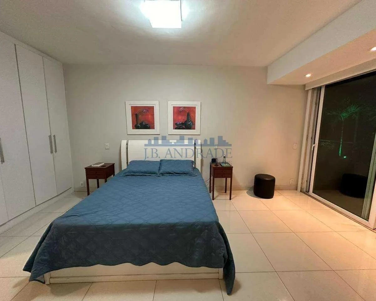 Duplex penthouse with 3 bedrooms and 355 m² — photo 26