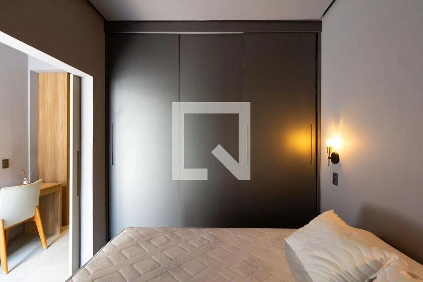 Квартира 48 м² з пральною машиною та робочим місцем — photo 4