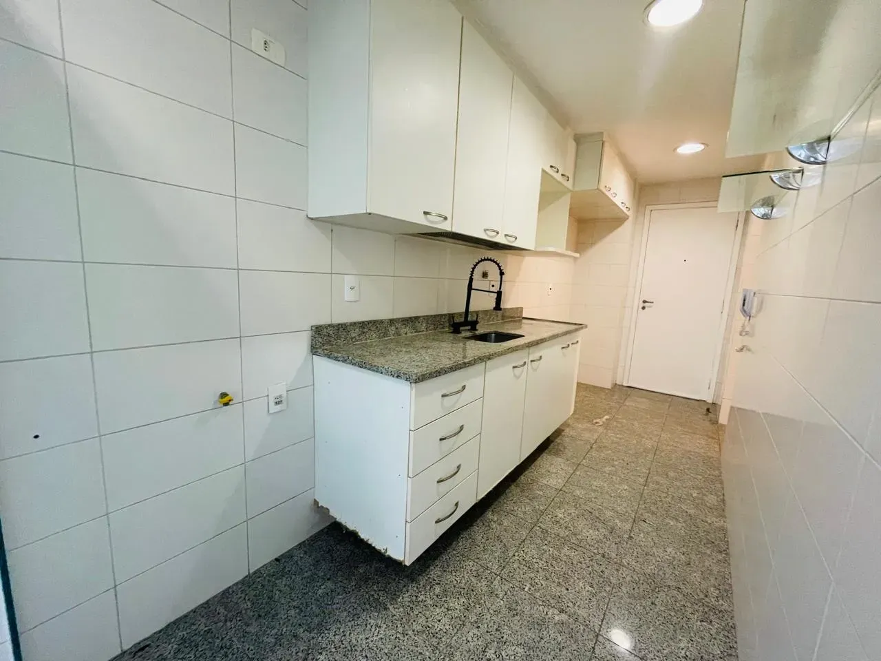 2-bedroom apartment with floor-to-ceiling windows — photo 20